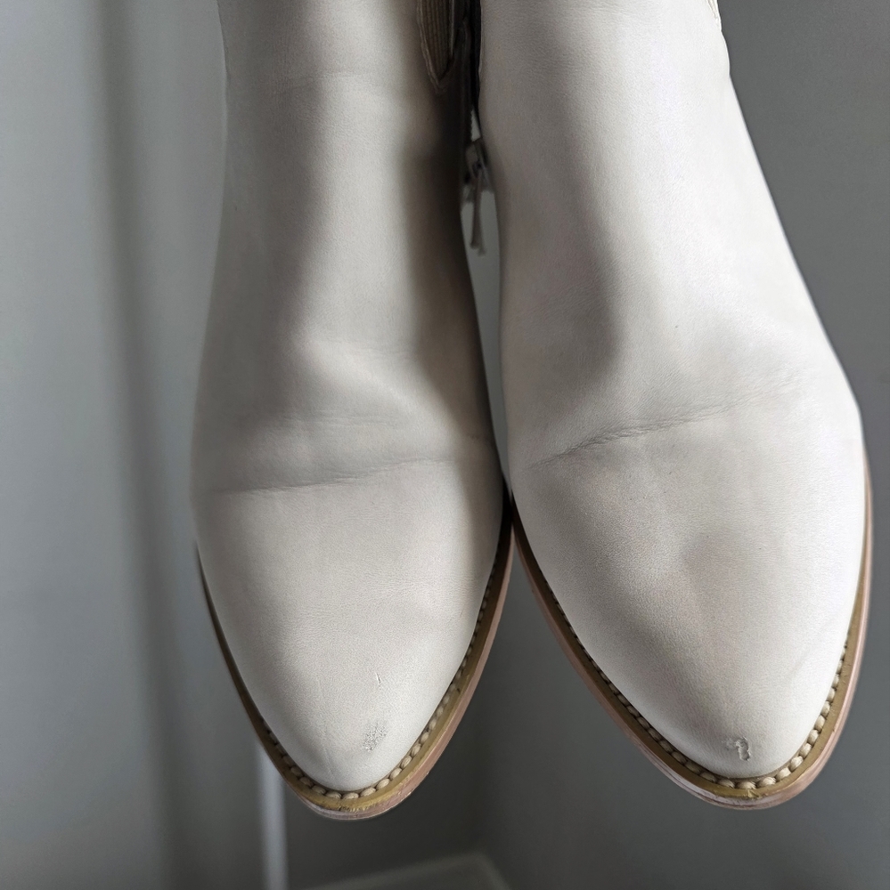 DV by Dolce Vita Perpetua Booties Women's cream color sz 9 - Picture 8 of 8
